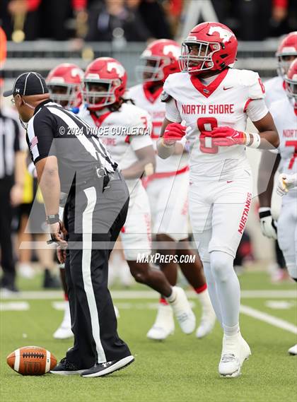 Thumbnail 1 in Westlake vs. North Shore (UIL 6A Football Semifinal Playoff) photogallery.