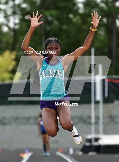 Thumbnail 3 in NCHSAA 4A West Regional (Long Jump) photogallery.