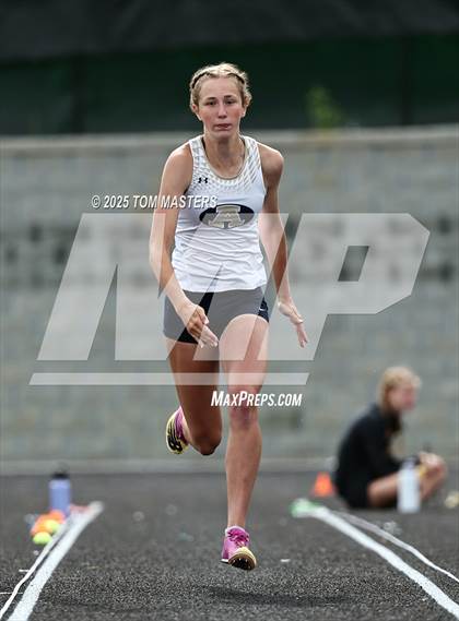 Thumbnail 2 in NCHSAA 4A West Regional (Long Jump) photogallery.