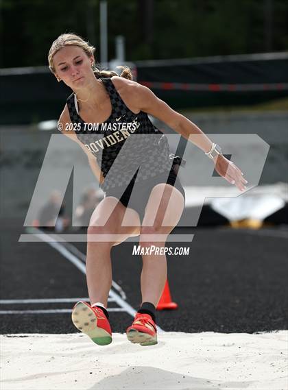 Thumbnail 2 in NCHSAA 4A West Regional (Long Jump) photogallery.