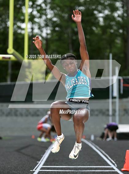 Thumbnail 2 in NCHSAA 4A West Regional (Long Jump) photogallery.
