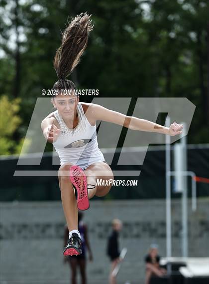 Thumbnail 1 in NCHSAA 4A West Regional (Long Jump) photogallery.