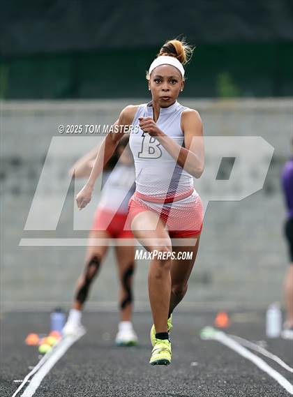 Thumbnail 2 in NCHSAA 4A West Regional (Long Jump) photogallery.