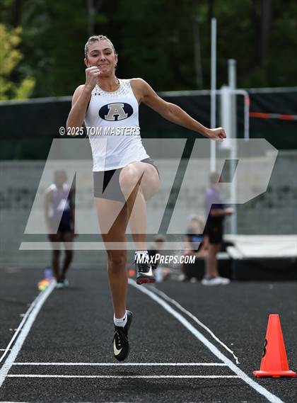 Thumbnail 1 in NCHSAA 4A West Regional (Long Jump) photogallery.