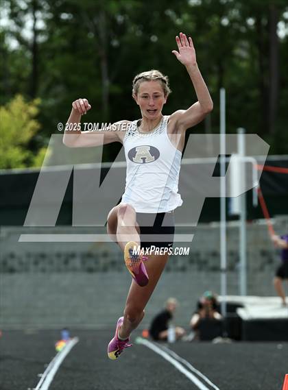 Thumbnail 3 in NCHSAA 4A West Regional (Long Jump) photogallery.