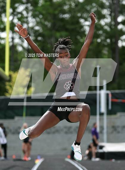 Thumbnail 1 in NCHSAA 4A West Regional (Long Jump) photogallery.