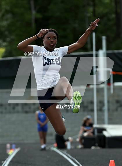 Thumbnail 3 in NCHSAA 4A West Regional (Long Jump) photogallery.