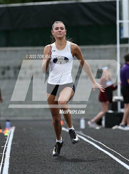 Thumbnail 2 in NCHSAA 4A West Regional (Long Jump) photogallery.