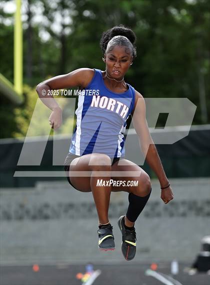 Thumbnail 1 in NCHSAA 4A West Regional (Long Jump) photogallery.