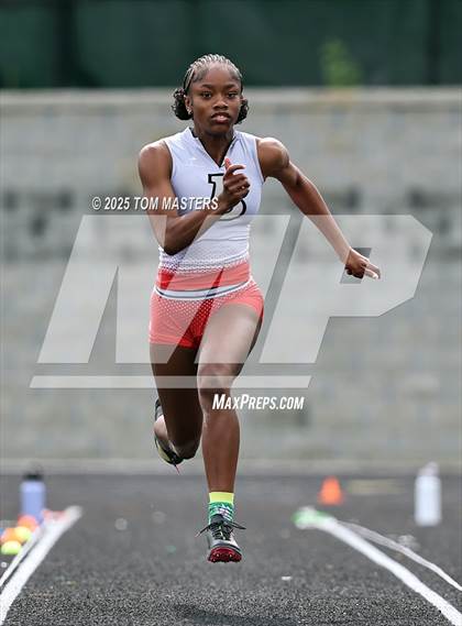 Thumbnail 2 in NCHSAA 4A West Regional (Long Jump) photogallery.