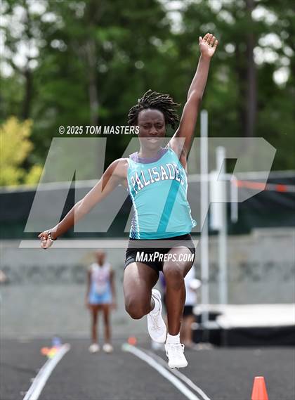 Thumbnail 2 in NCHSAA 4A West Regional (Long Jump) photogallery.