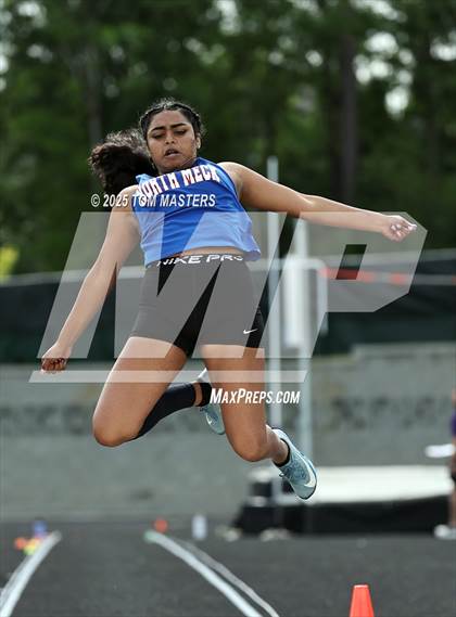 Thumbnail 3 in NCHSAA 4A West Regional (Long Jump) photogallery.