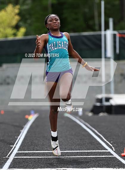 Thumbnail 3 in NCHSAA 4A West Regional (Long Jump) photogallery.