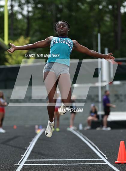 Thumbnail 2 in NCHSAA 4A West Regional (Long Jump) photogallery.