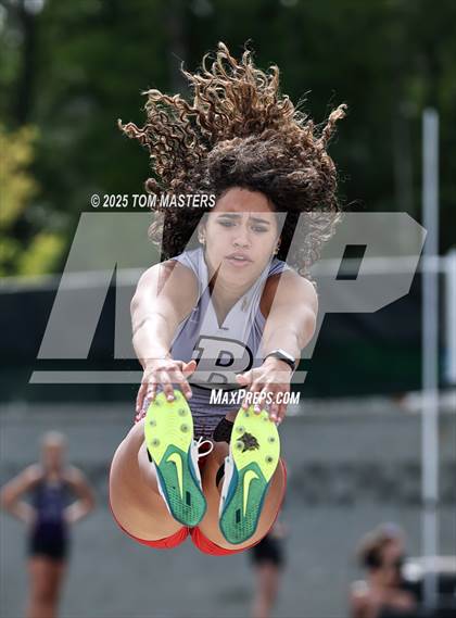 Thumbnail 1 in NCHSAA 4A West Regional (Long Jump) photogallery.