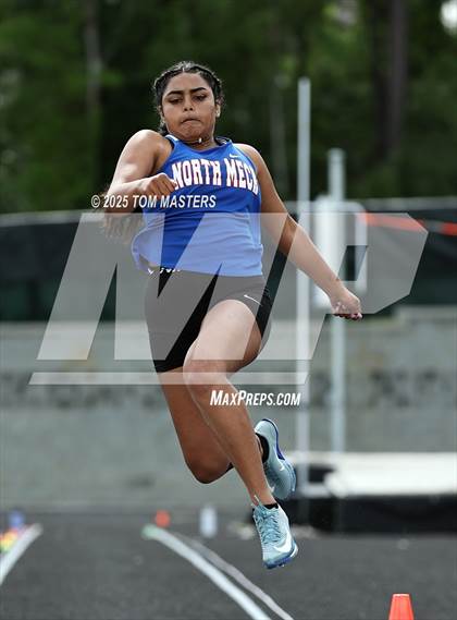 Thumbnail 1 in NCHSAA 4A West Regional (Long Jump) photogallery.
