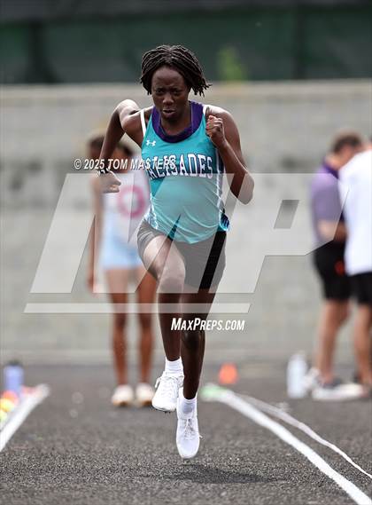 Thumbnail 2 in NCHSAA 4A West Regional (Long Jump) photogallery.