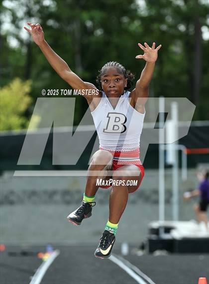 Thumbnail 3 in NCHSAA 4A West Regional (Long Jump) photogallery.