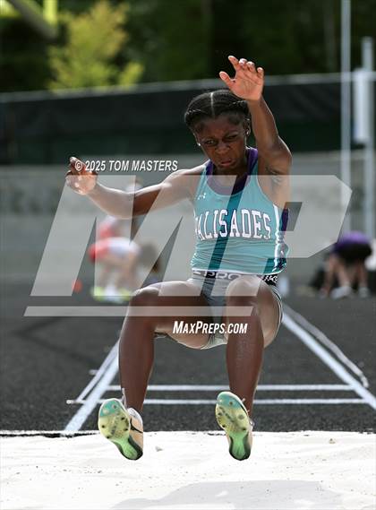 Thumbnail 3 in NCHSAA 4A West Regional (Long Jump) photogallery.