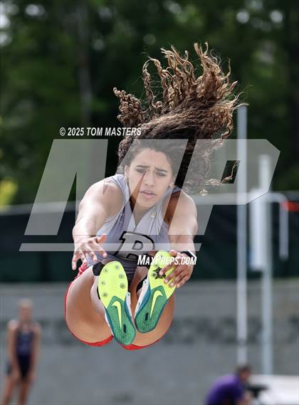 Thumbnail 2 in NCHSAA 4A West Regional (Long Jump) photogallery.