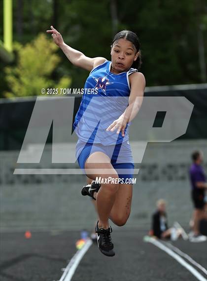 Thumbnail 1 in NCHSAA 4A West Regional (Long Jump) photogallery.