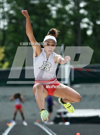 Thumbnail 2 in NCHSAA 4A West Regional (Long Jump) photogallery.