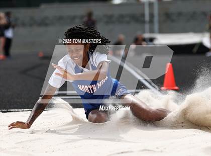 Thumbnail 2 in NCHSAA 4A West Regional (Long Jump) photogallery.