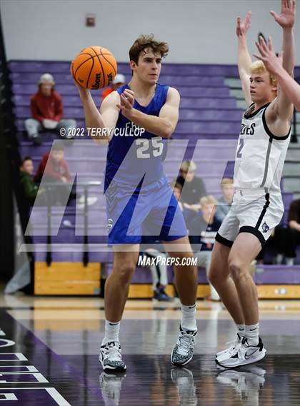 Thumbnail 2 in Fremont @ Riverton photogallery.