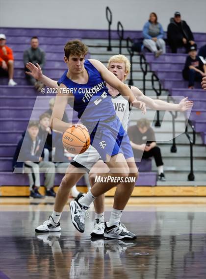 Thumbnail 1 in Fremont @ Riverton photogallery.