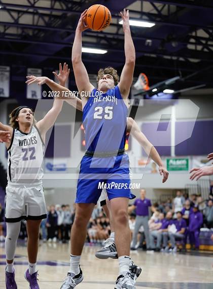 Thumbnail 2 in Fremont @ Riverton photogallery.