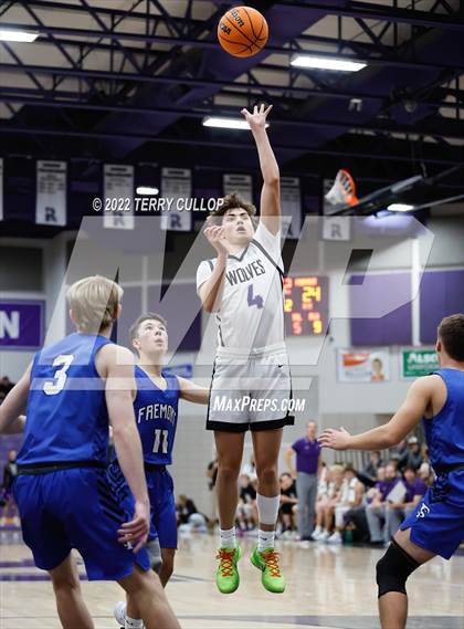 Thumbnail 3 in Fremont @ Riverton photogallery.