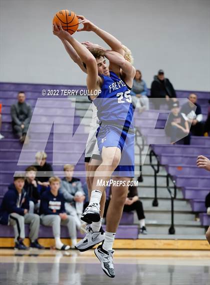 Thumbnail 1 in Fremont @ Riverton photogallery.