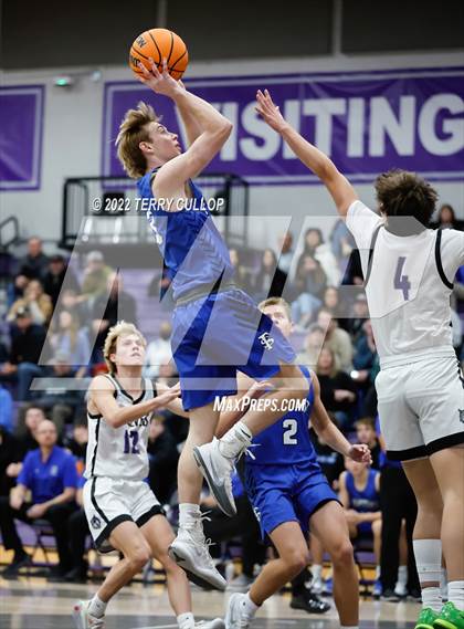 Thumbnail 3 in Fremont @ Riverton photogallery.