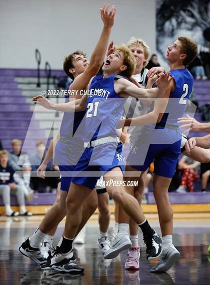 Thumbnail 2 in Fremont @ Riverton photogallery.