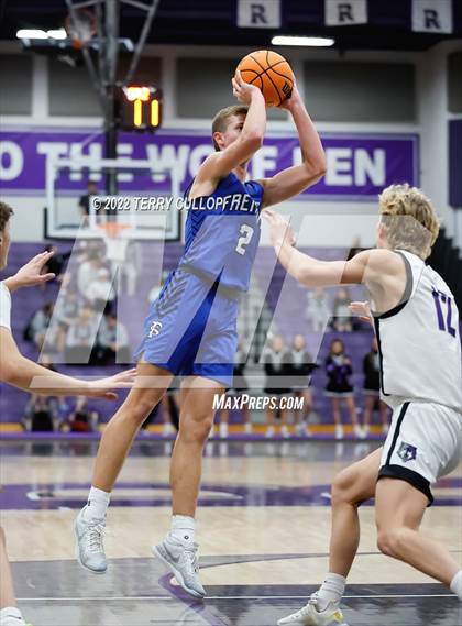 Thumbnail 2 in Fremont @ Riverton photogallery.