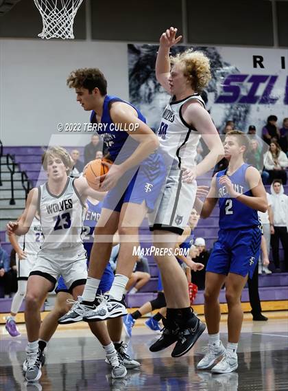 Thumbnail 3 in Fremont @ Riverton photogallery.