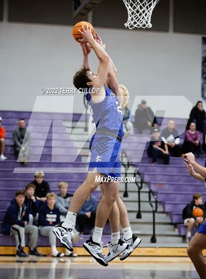 Thumbnail 1 in Fremont @ Riverton photogallery.