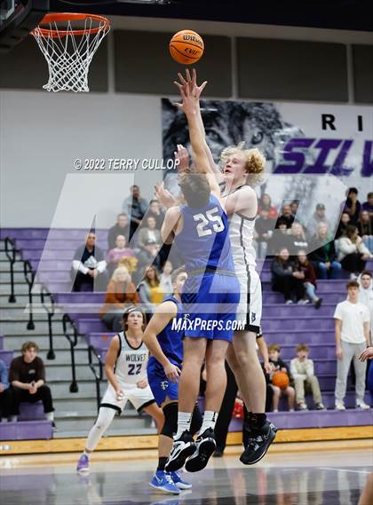 Thumbnail 2 in Fremont @ Riverton photogallery.