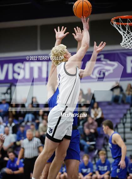 Thumbnail 2 in Fremont @ Riverton photogallery.