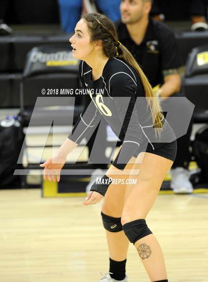 Thumbnail 3 in Los Alamitos @ Foothill (CIF State D1 Regional Semifinal) photogallery.
