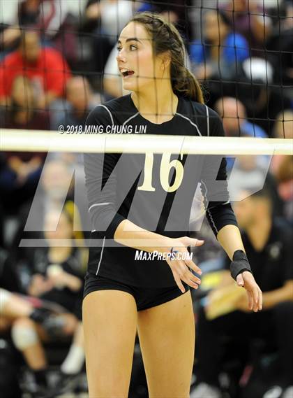 Thumbnail 1 in Los Alamitos @ Foothill (CIF State D1 Regional Semifinal) photogallery.