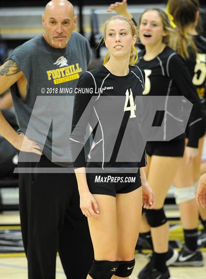 Thumbnail 2 in Los Alamitos @ Foothill (CIF State D1 Regional Semifinal) photogallery.