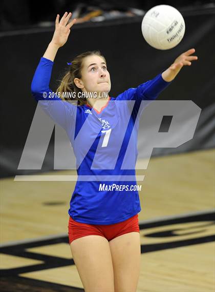 Thumbnail 1 in Los Alamitos @ Foothill (CIF State D1 Regional Semifinal) photogallery.