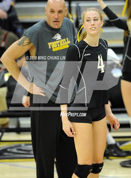 Thumbnail 3 in Los Alamitos @ Foothill (CIF State D1 Regional Semifinal) photogallery.
