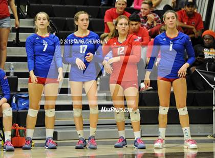 Thumbnail 1 in Los Alamitos @ Foothill (CIF State D1 Regional Semifinal) photogallery.