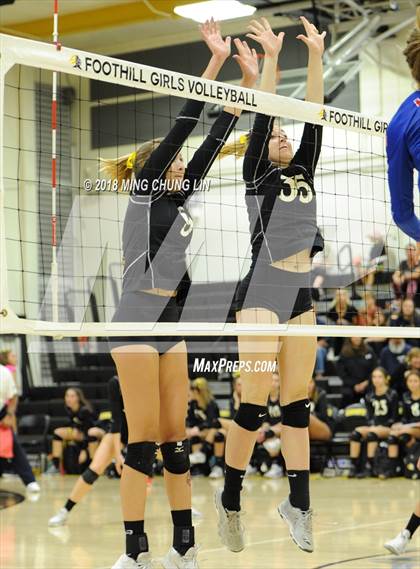 Thumbnail 3 in Los Alamitos @ Foothill (CIF State D1 Regional Semifinal) photogallery.