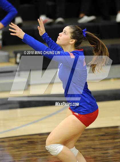 Thumbnail 1 in Los Alamitos @ Foothill (CIF State D1 Regional Semifinal) photogallery.