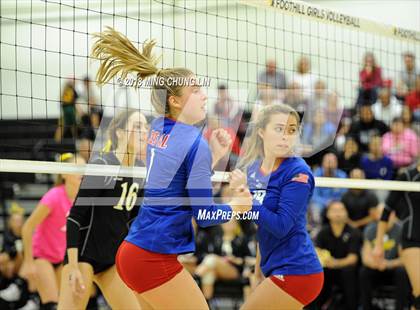 Thumbnail 1 in Los Alamitos @ Foothill (CIF State D1 Regional Semifinal) photogallery.