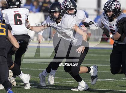 Thumbnail 1 in Maroa-Forsyth vs Johnston City (IHSA 2A Round 2) photogallery.