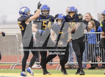 Thumbnail 1 in Maroa-Forsyth vs Johnston City (IHSA 2A Round 2) photogallery.